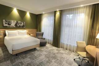 Отель Hampton By Hilton Gdansk Old Town Гданьск Номер с кроватью размера «queen-size»-1